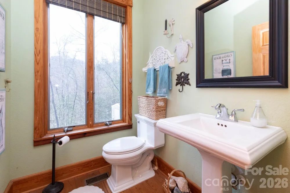 75 mypie Drive Sylva, NC 28779