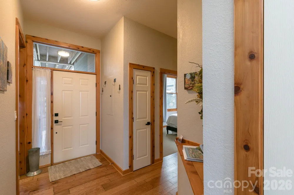 10 Stoney Falls Loop #4/203 Burnsville, NC 28714
