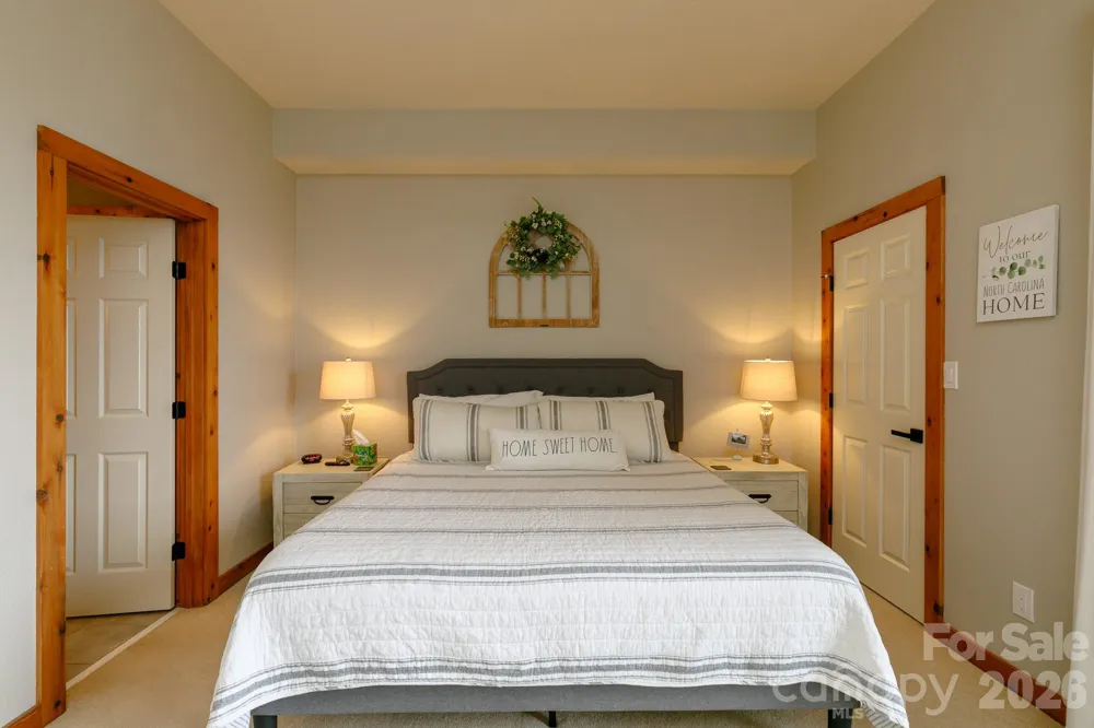 10 Stoney Falls Loop #4/203 Burnsville, NC 28714