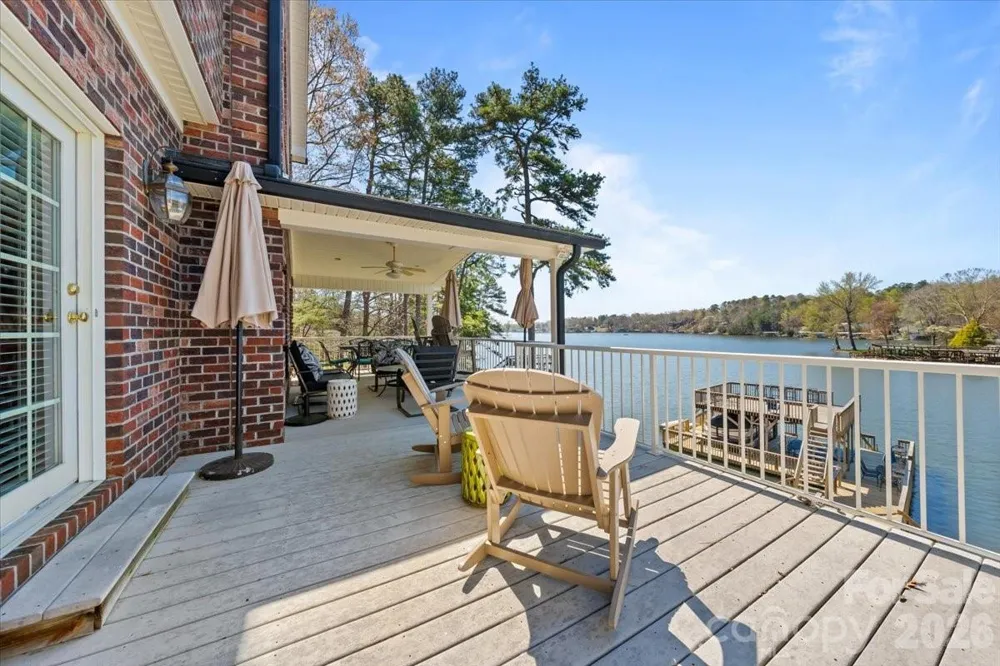 704 Shoreline Drive New London, NC 28127