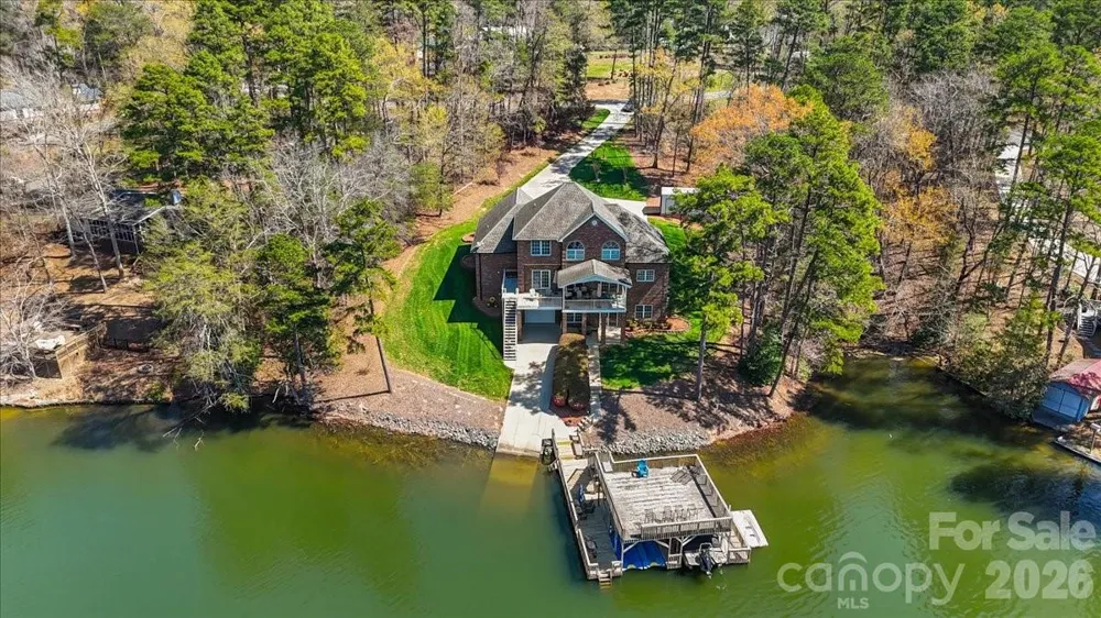 704 Shoreline Drive New London, NC 28127