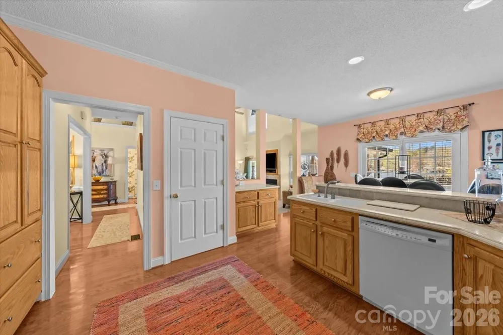704 Shoreline Drive New London, NC 28127