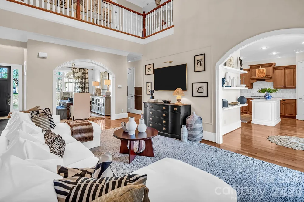 394 Stone Cliff Lane Lake Wylie, SC 29710