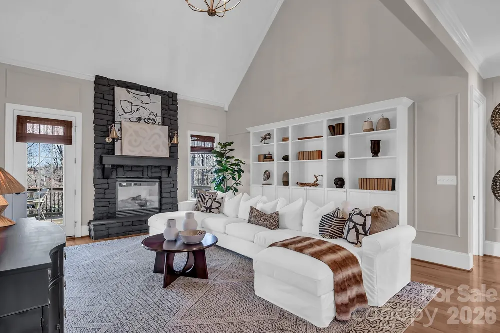 394 Stone Cliff Lane Lake Wylie, SC 29710