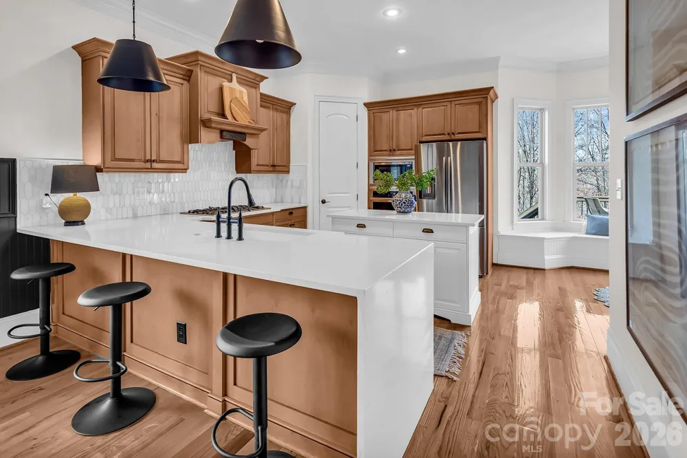 394 Stone Cliff Lane Lake Wylie, SC 29710