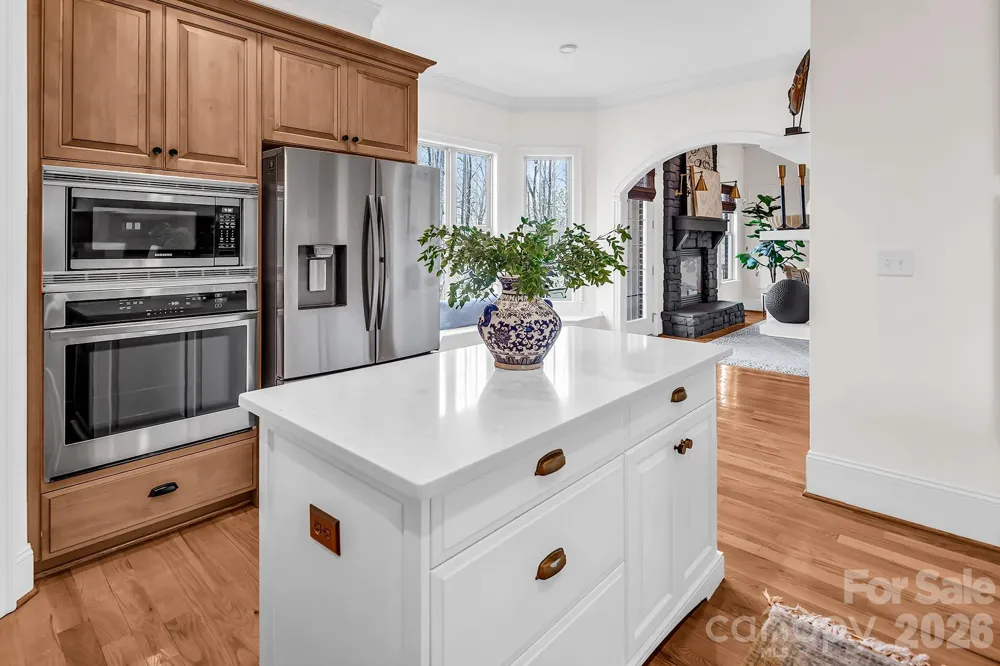 394 Stone Cliff Lane Lake Wylie, SC 29710