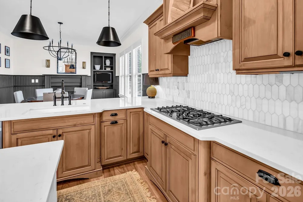 394 Stone Cliff Lane Lake Wylie, SC 29710