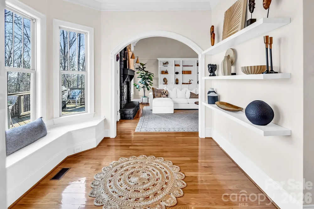 394 Stone Cliff Lane Lake Wylie, SC 29710