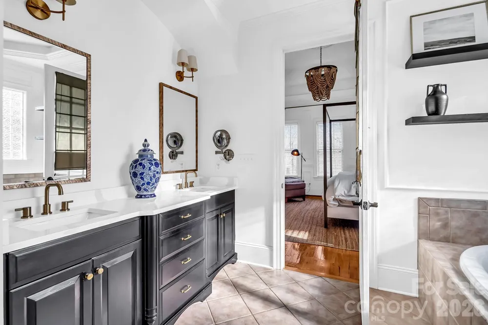 394 Stone Cliff Lane Lake Wylie, SC 29710