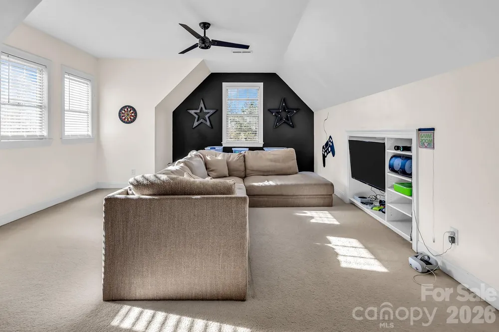 394 Stone Cliff Lane Lake Wylie, SC 29710