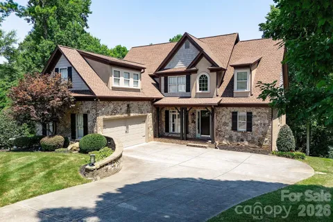 394 Stone Cliff Lane