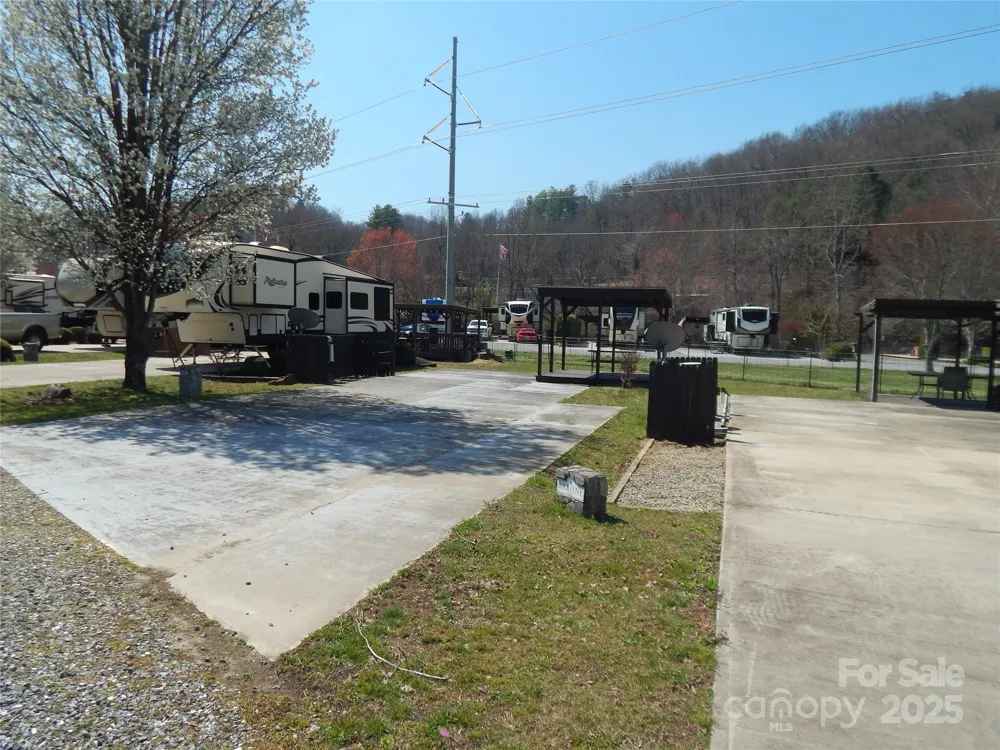 50 Timber Leaf Drive #8 Sylva, NC 28779