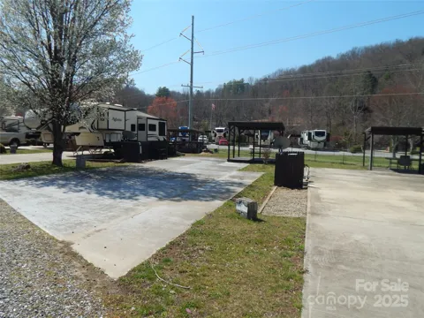 50 Timber Leaf Drive #8