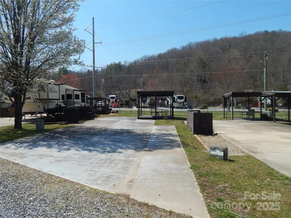 50 Timber Leaf Drive #8 Sylva, NC 28779