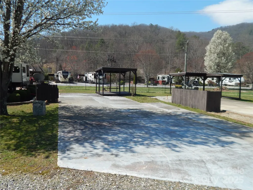 50 Timber Leaf Drive #8 Sylva, NC 28779
