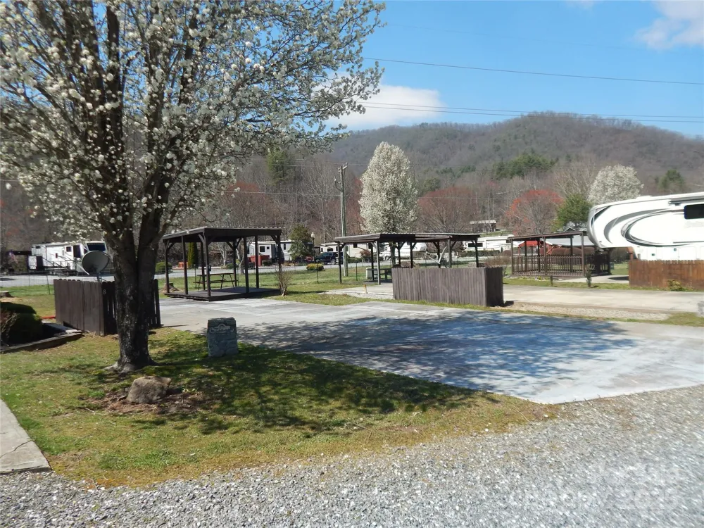 50 Timber Leaf Drive #8 Sylva, NC 28779