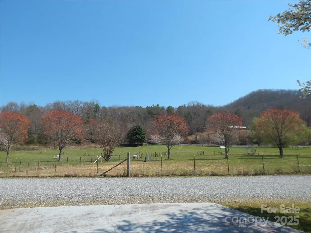 50 Timber Leaf Drive #8 Sylva, NC 28779