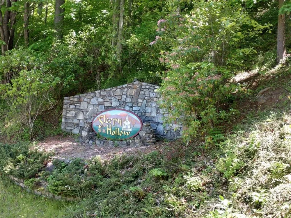 00 Hudson Valley Drive #11 Waynesville, NC 28786