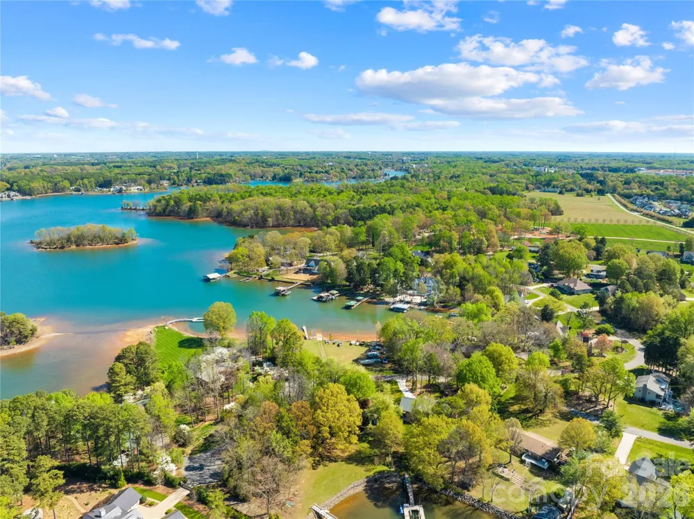 126 Aqua Drive #4 Mooresville, NC 28117