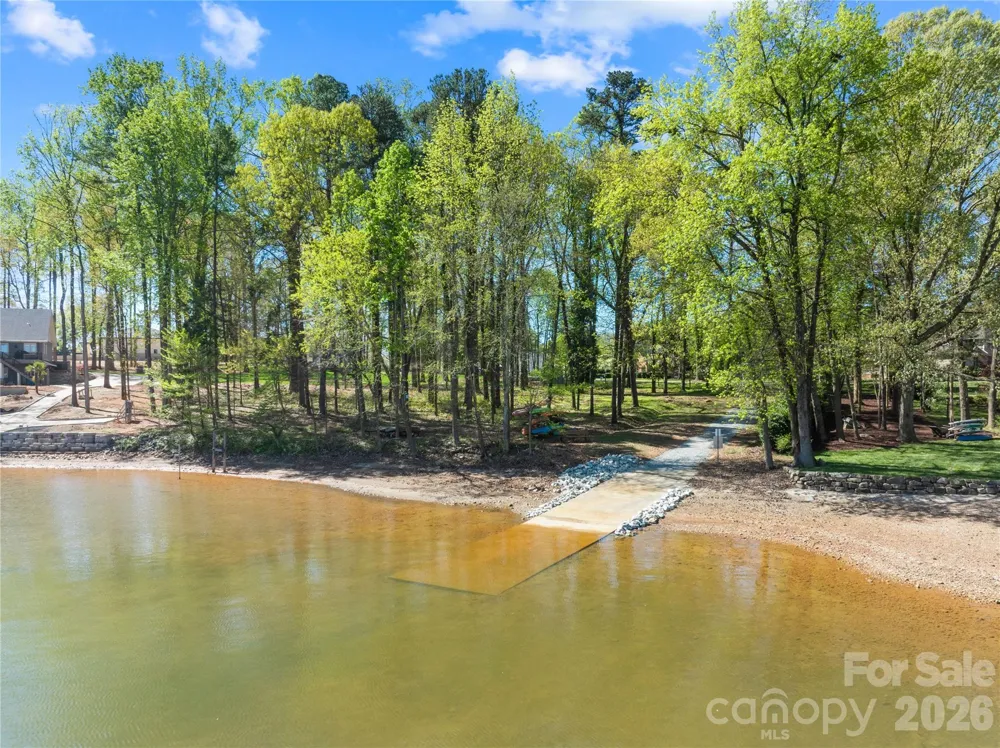 126 Aqua Drive #4 Mooresville, NC 28117