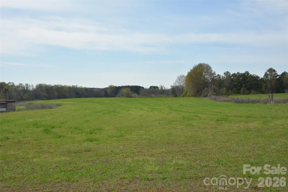 2431 McCraw Road Mooresboro, NC 28114