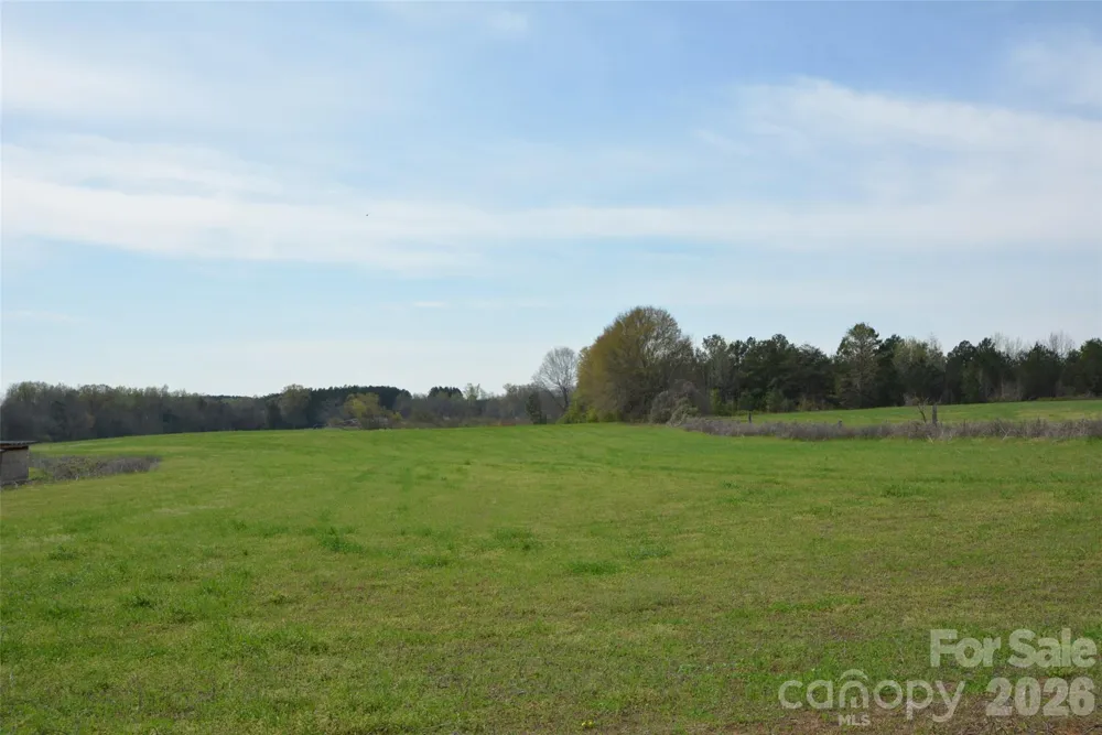 2431 McCraw Road Mooresboro, NC 28114