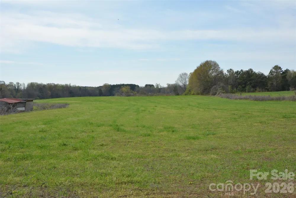 2431 McCraw Road Mooresboro, NC 28114