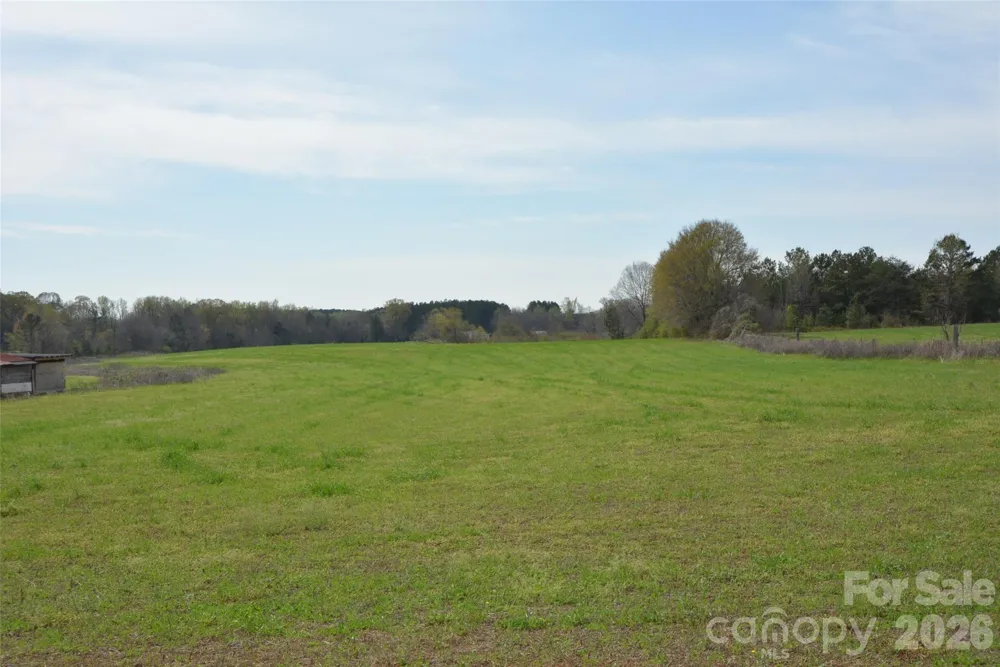 2431 McCraw Road Mooresboro, NC 28114