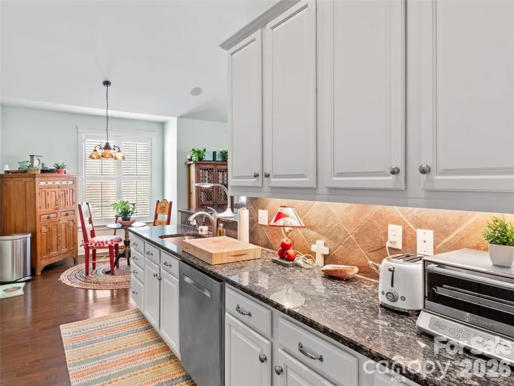 22 S Kaufman Stone Way Biltmore Lake, NC 28715