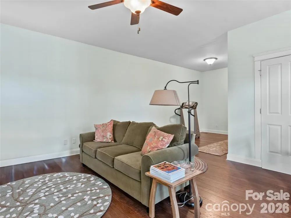 22 S Kaufman Stone Way Biltmore Lake, NC 28715