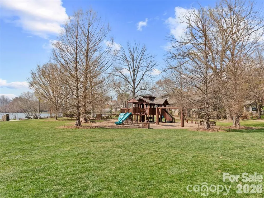 22 S Kaufman Stone Way Biltmore Lake, NC 28715