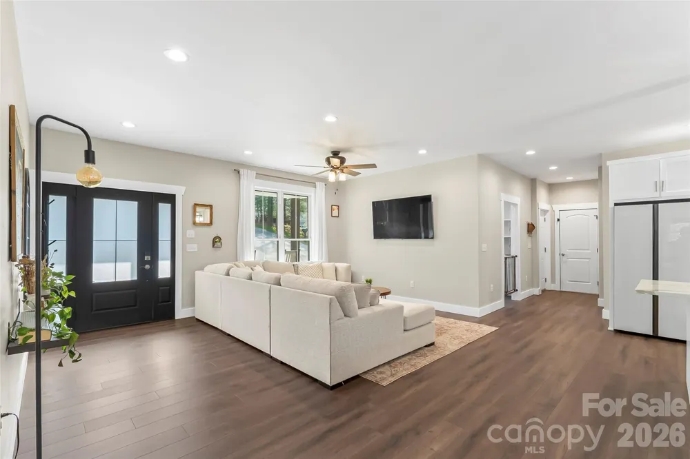 126 Doe Path Circle Hudson, NC 28638