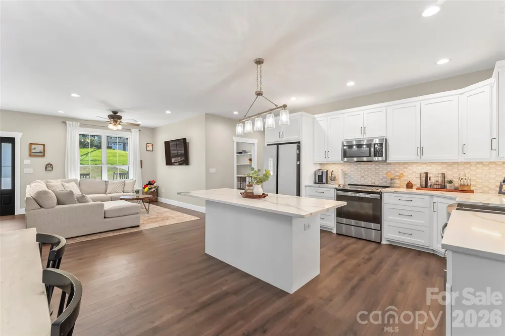 126 Doe Path Circle Hudson, NC 28638