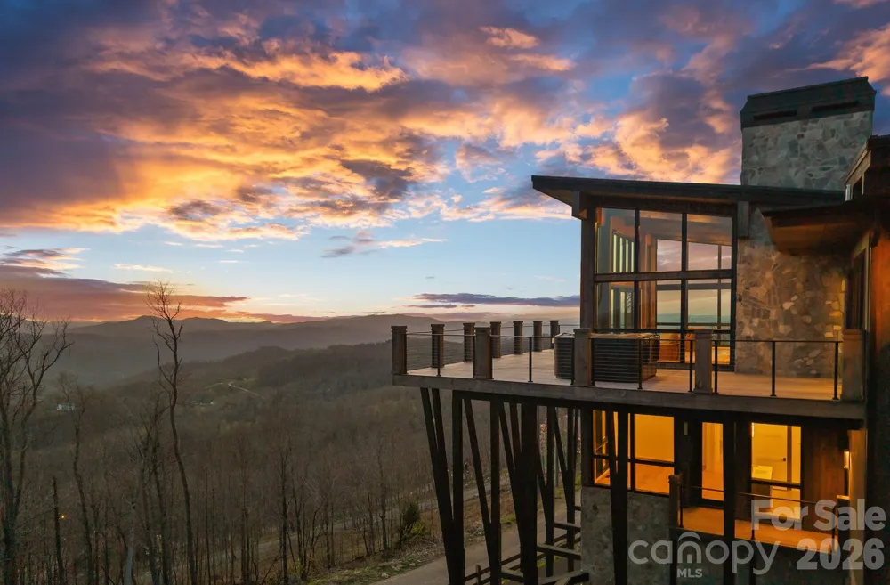 404 Silver Eagle Trail Banner Elk, NC 28604