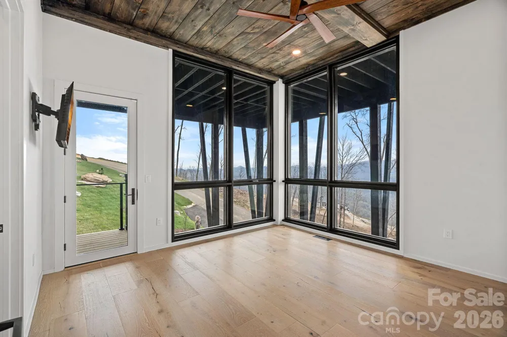 404 Silver Eagle Trail Banner Elk, NC 28604