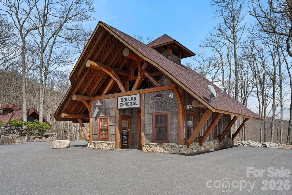 404 Silver Eagle Trail Banner Elk, NC 28604