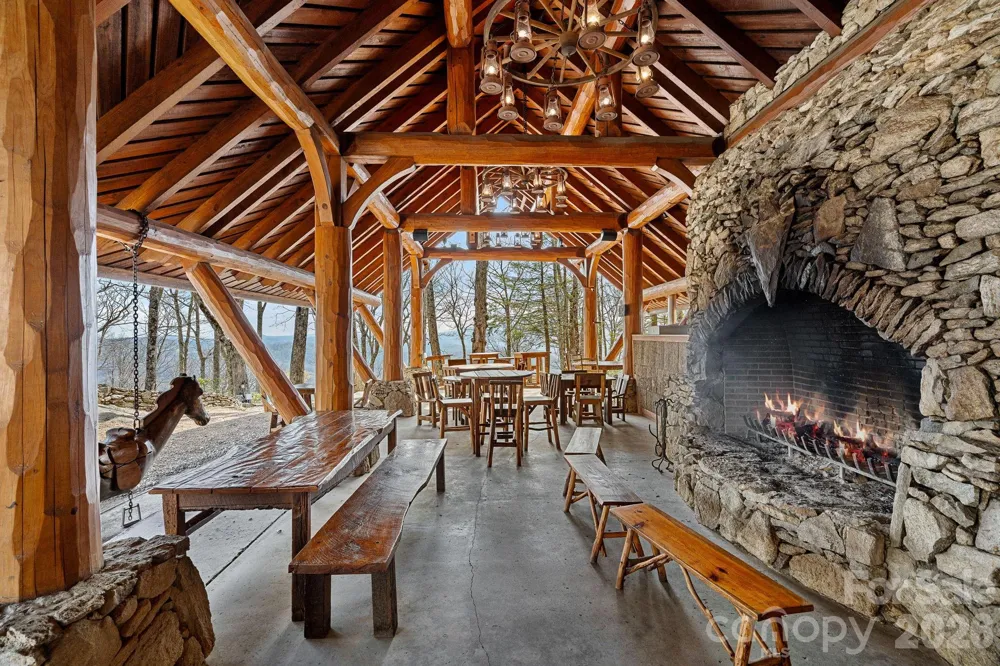 404 Silver Eagle Trail Banner Elk, NC 28604