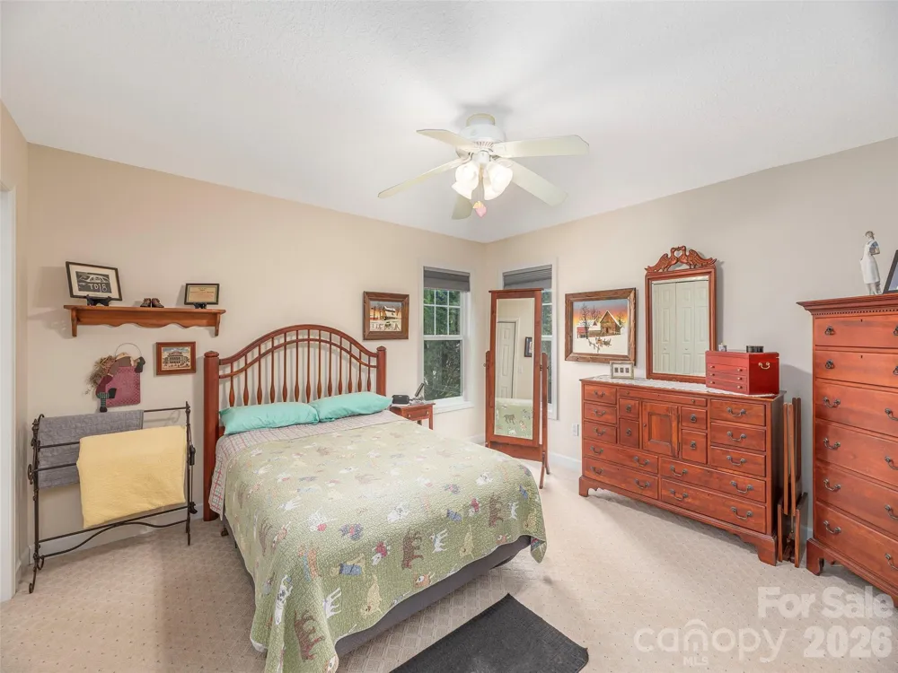22 Cottage Loop Waynesville, NC 28785