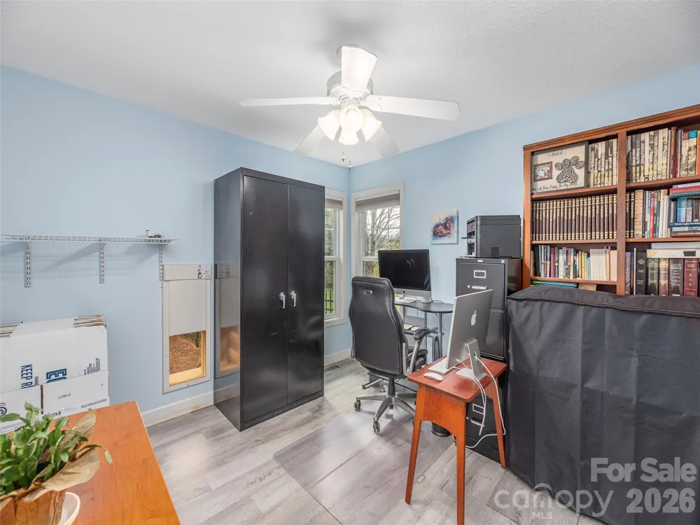 22 Cottage Loop Waynesville, NC 28785