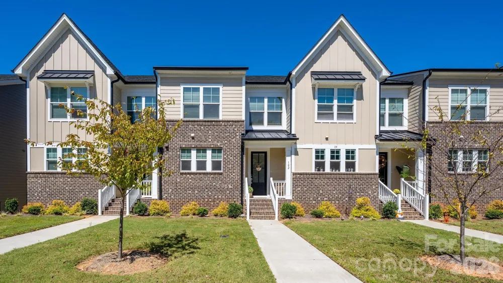 114 Glencoe Lane #102 Mooresville, NC 28117