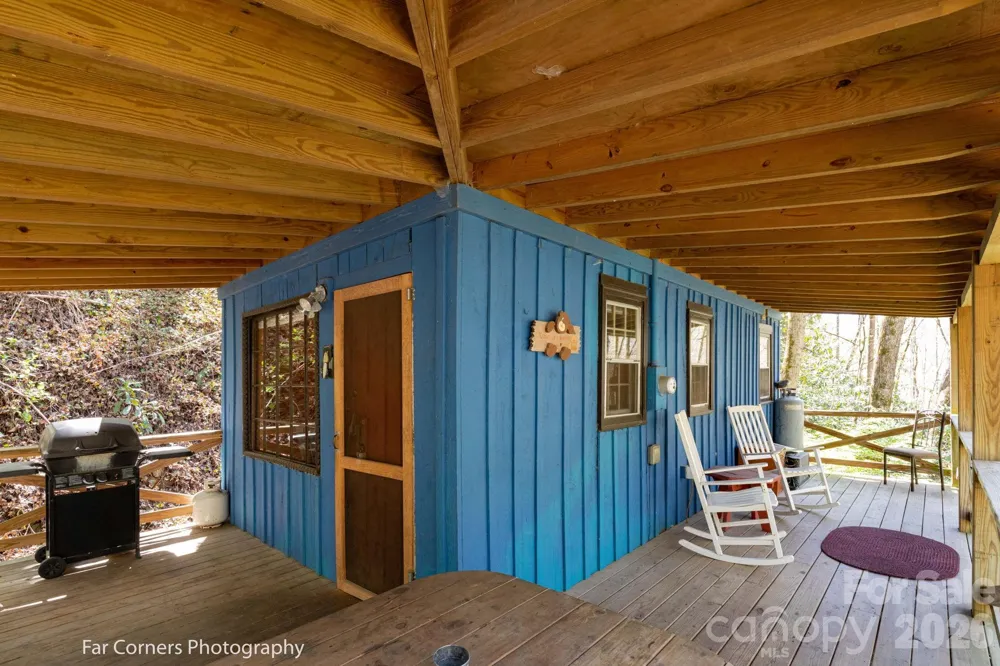2670 Dicks Creek Road Whittier, NC 28789