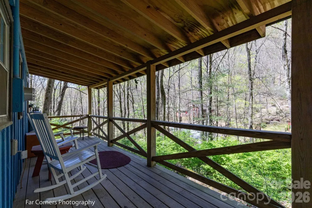 2670 Dicks Creek Road Whittier, NC 28789