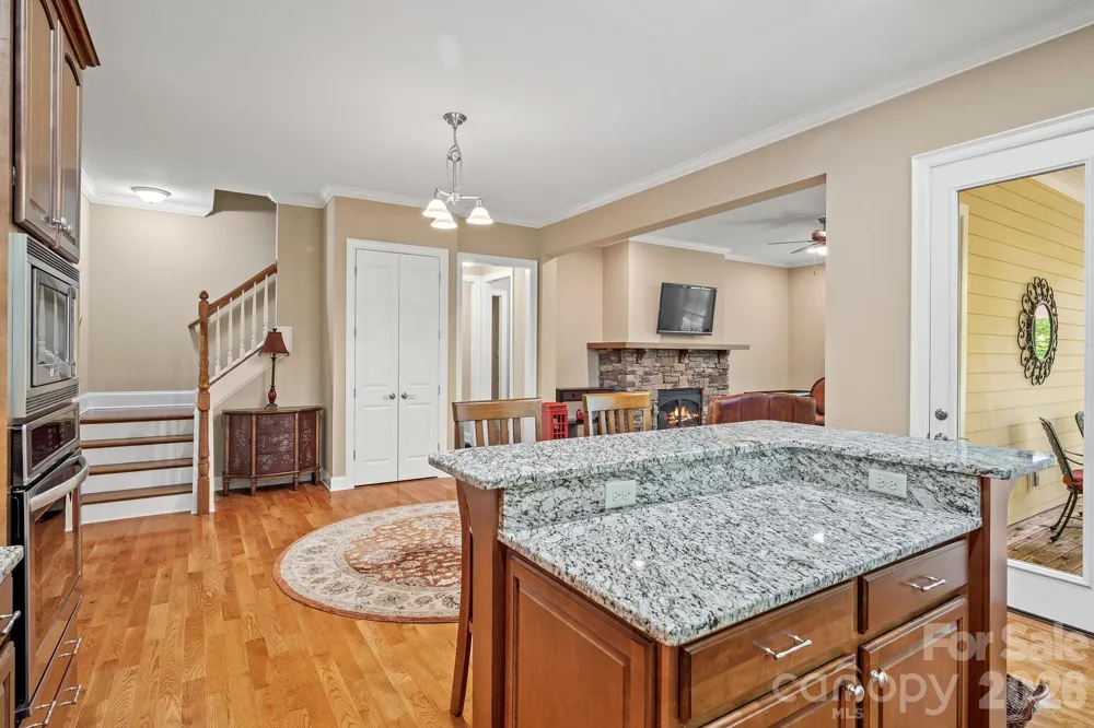 25 E Owl Creek Lane Fairview, NC 28730