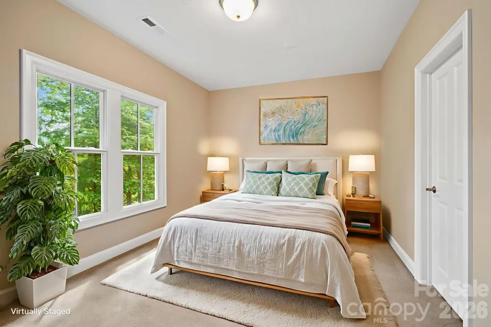 25 E Owl Creek Lane Fairview, NC 28730