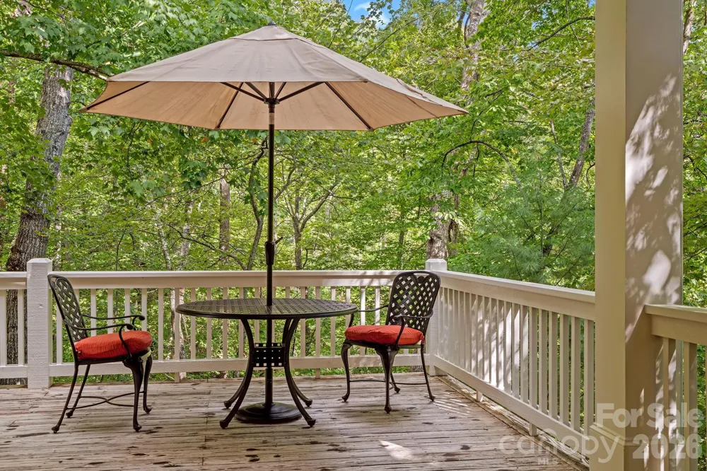 25 E Owl Creek Lane Fairview, NC 28730