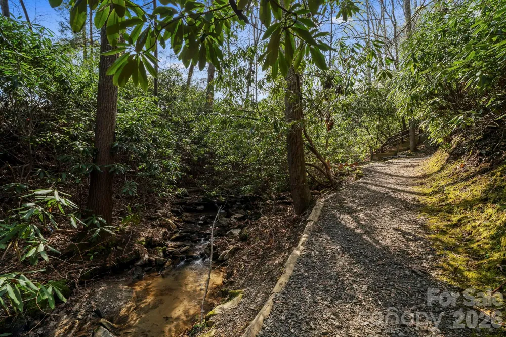 25 E Owl Creek Lane Fairview, NC 28730