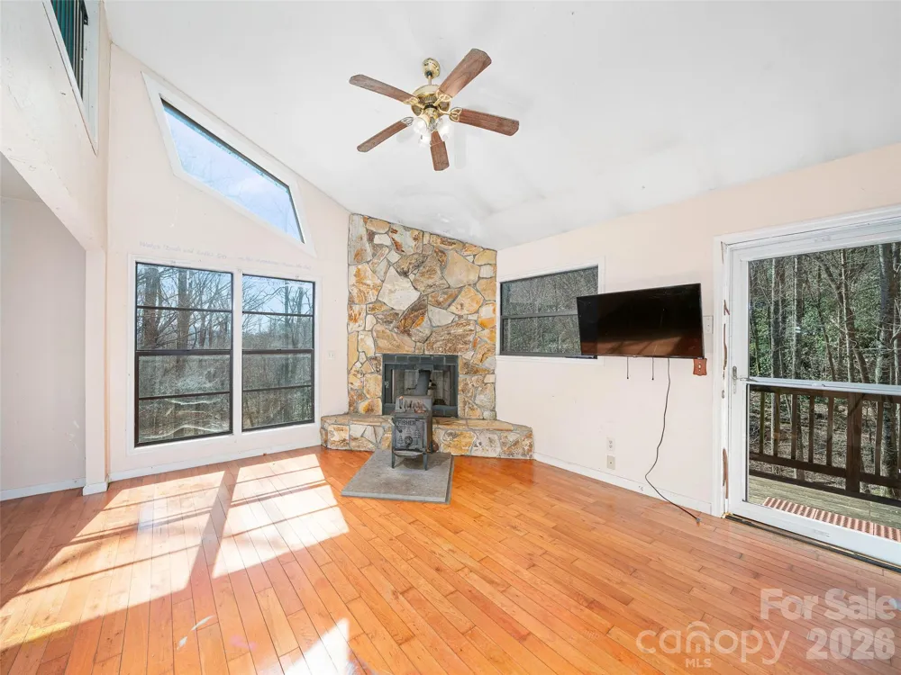 966 Waites Hollifield Road Marion, NC 28752