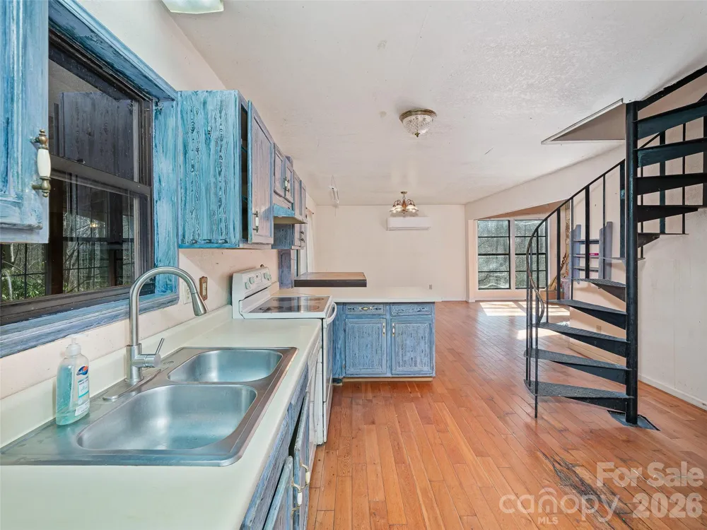 966 Waites Hollifield Road Marion, NC 28752