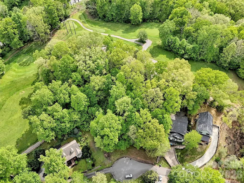 186 Aldersgate Road Waynesville, NC 28786