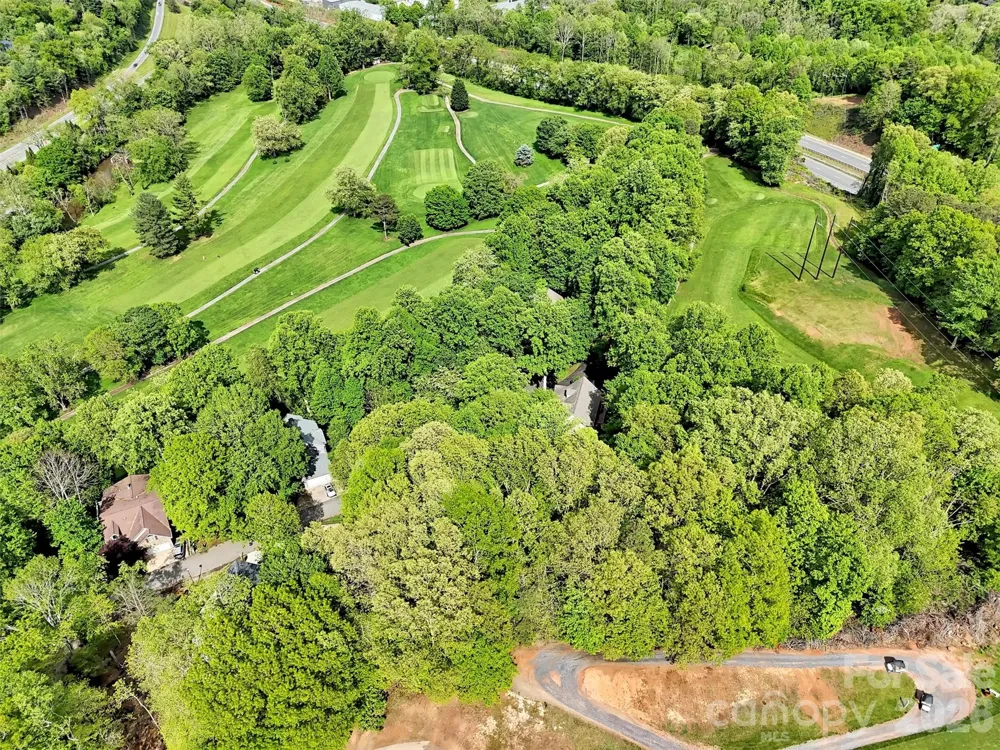 186 Aldersgate Road Waynesville, NC 28786